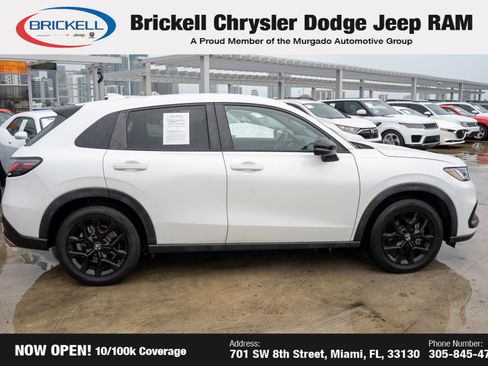 Used 2023 Honda HR-V Sport image 4