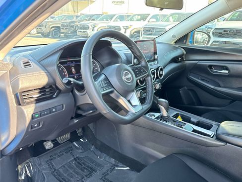Used 2025 Nissan Sentra SV w/ All-Weather Package FWD image 10