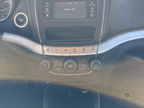 Used 2020 Dodge Journey SE w/ Blacktop Package image 15