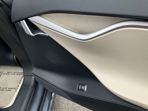 Used 2019 Tesla Model S Standard Range AWD/4WD image 63