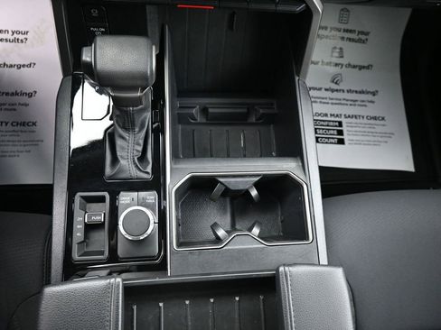 Used 2023 Toyota Tundra SR5 AWD/4WD image 18