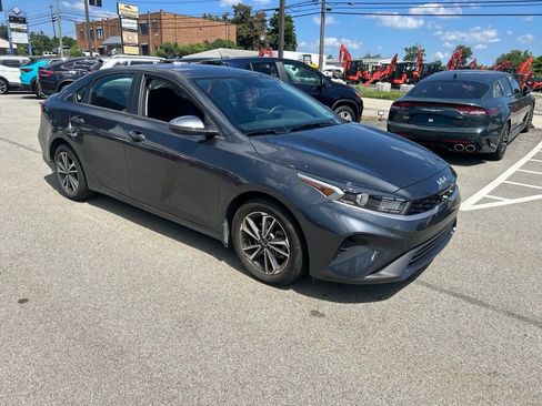Certified 2024 Kia Forte LXS FWD image 1