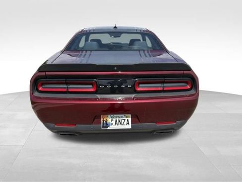 Used 2017 Dodge Challenger R/T RWD image 4
