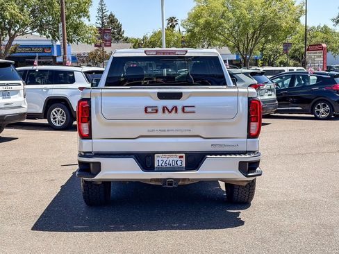 Used 2021 GMC Sierra 1500 Elevation w/ LPO, Elevation Black Package AWD/4WD image 3