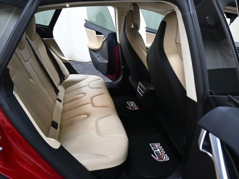 Used 2017 Tesla Model S 90D image 23