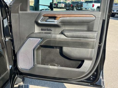 Certified 2024 Chevrolet Silverado 1500 High Country w/ High Country Premium Package AWD/4WD image 26