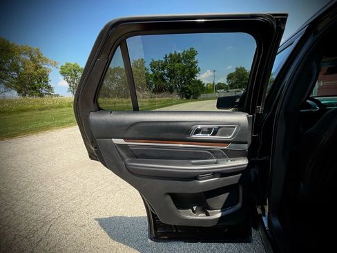 Used 2016 Ford Explorer Limited w/ Equipment Group 301A AWD/4WD image 26