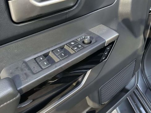 Used 2025 Toyota Tundra Limited image 27