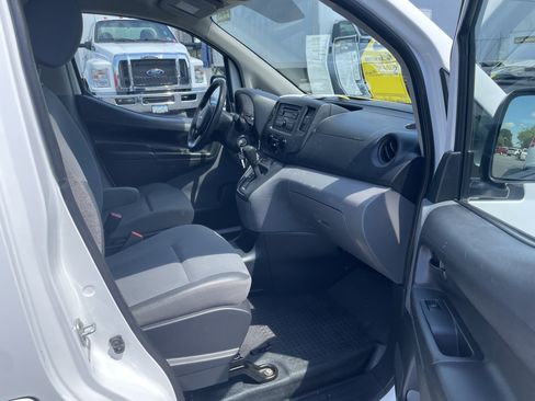 Used 2015 Chevrolet City Express LS FWD image 12