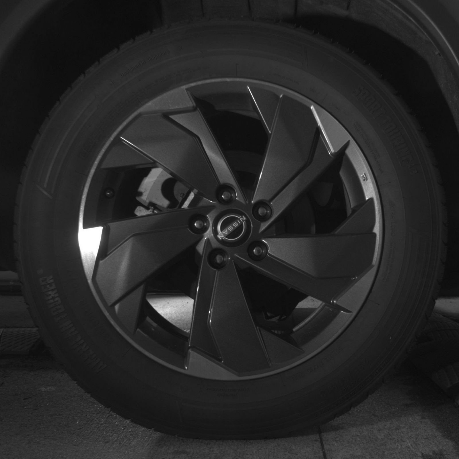 Used 2025 Nissan Rogue SV AWD/4WD image 18