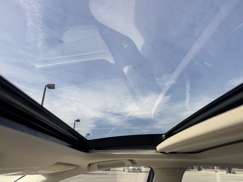 Used 2018 Honda Accord Touring image 33