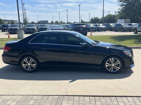Used 2014 Mercedes-Benz E 350 4MATIC Sedan image 11