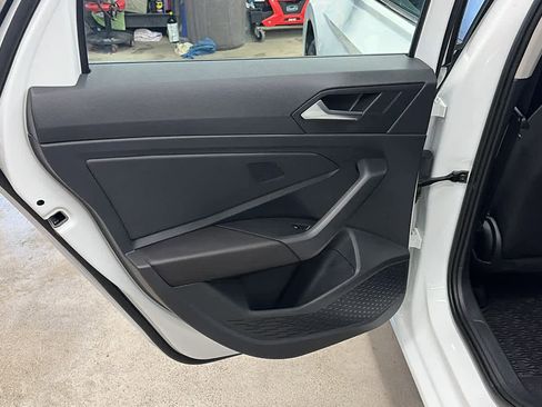 Used 2023 Volkswagen Jetta S image 21