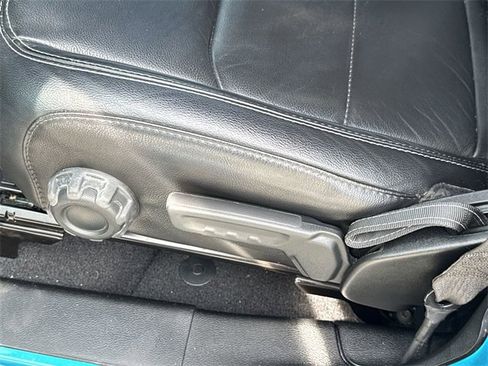 Used 2019 Jeep Wrangler Unlimited Sahara image 23