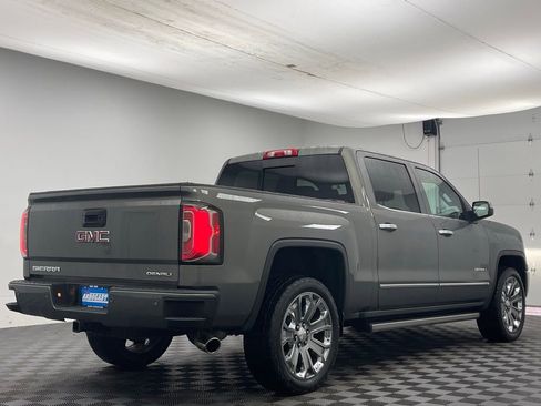Used 2017 GMC Sierra 1500 Denali w/ Denali Ultimate Package AWD/4WD image 8