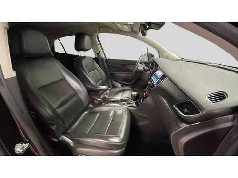 Used 2019 Buick Encore Essence w/ Safety Package II image 16