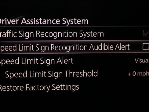 Used 2025 MAZDA CX-70 Plug-In Hybrid w/ Premium Pkg image 34