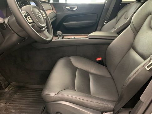 Certified 2024 Volvo XC60 B5 Plus image 10