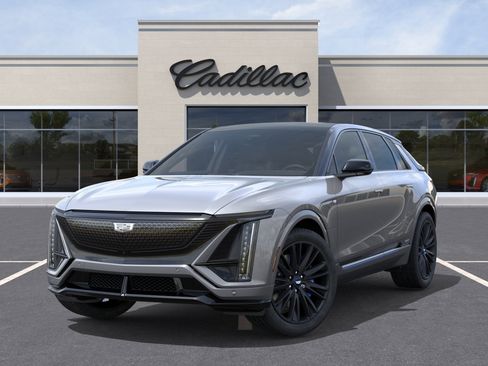 New 2026 Cadillac Lyriq V w/ LPO, Blue Accent Package AWD/4WD image 6