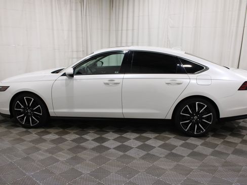 Used 2024 Honda Accord Touring image 35