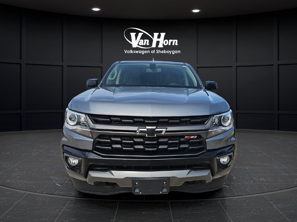Used 2021 Chevrolet Colorado Z71 AWD/4WD image 2