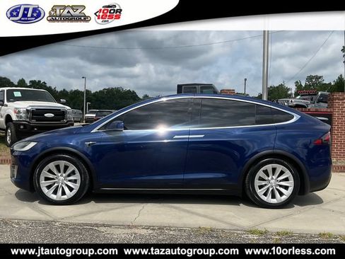 Used 2017 Tesla Model X 75D AWD/4WD image 4