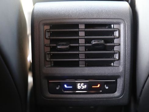 Used 2024 Volkswagen Golf R image 22