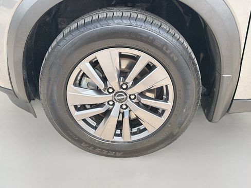 Used 2023 Nissan Pathfinder S FWD image 40