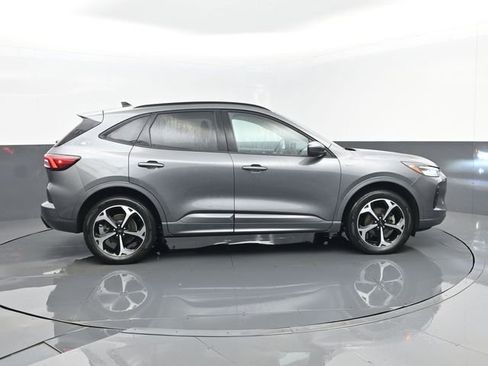 Used 2023 Ford Escape ST-Line Select w/ Tech Pack #2 image 4