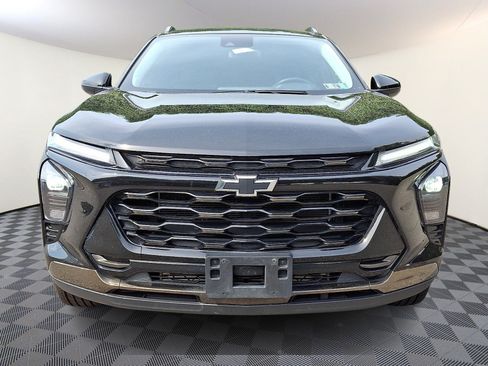 Used 2024 Chevrolet Trax ACTIV w/ Driver Confidence Package FWD image 2