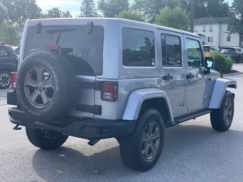 Used 2018 Jeep Wrangler Unlimited Sport AWD/4WD image 4