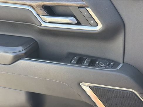 Used 2022 Chevrolet Silverado 1500 RST AWD/4WD image 29