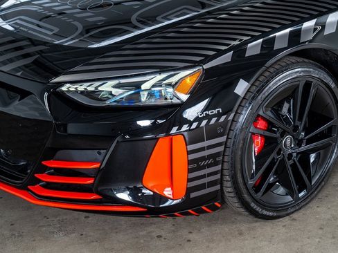 Used 2023 Audi RS e-tron GT image 12