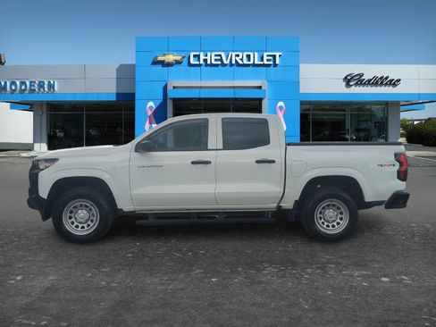 Used 2026 Chevrolet Colorado W/T w/ Advanced Trailering Package AWD/4WD image 2