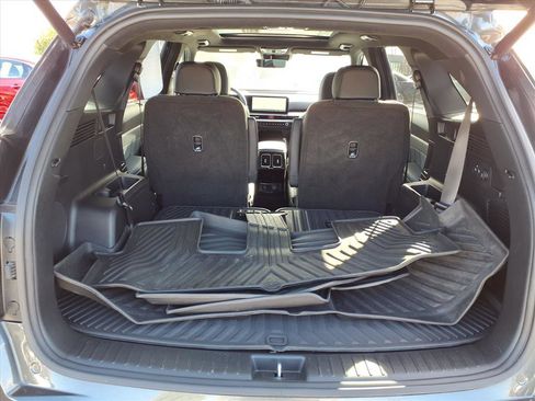 Used 2025 Kia Sorento SX Prestige image 28