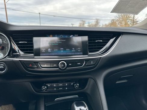 Used 2018 Buick Regal Essence w/ Driver Confidence Package #1 image 22