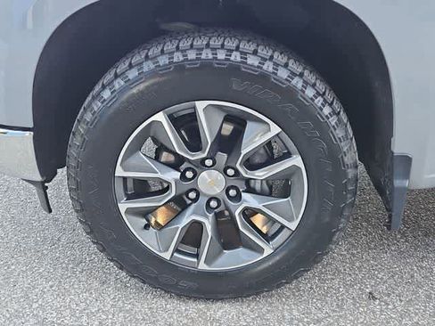 Certified 2024 Chevrolet Silverado 1500 LT AWD/4WD image 23