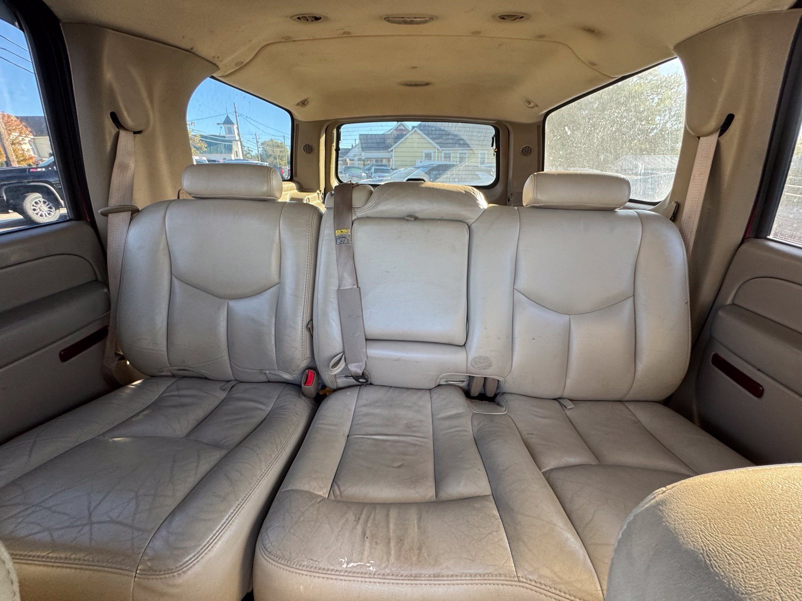 Used 2004 Chevrolet Suburban LT w/ Preferred Equipment Group AWD/4WD image 23