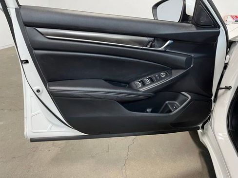 Used 2019 Honda Accord Sport image 24