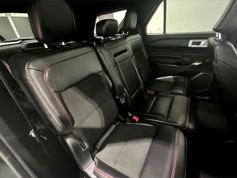 Used 2024 Ford Explorer ST-Line w/ Class IV Trailer Tow Package image 24