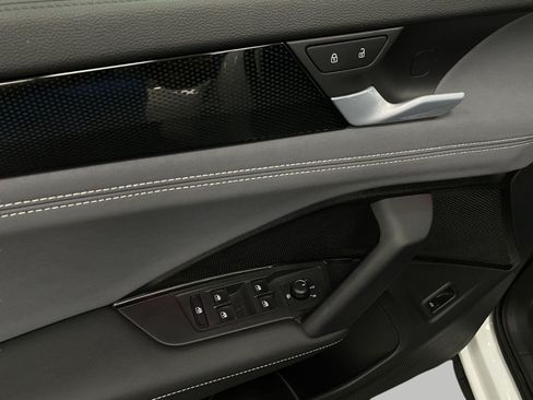 Certified 2026 Volkswagen Tiguan SE AWD/4WD image 28
