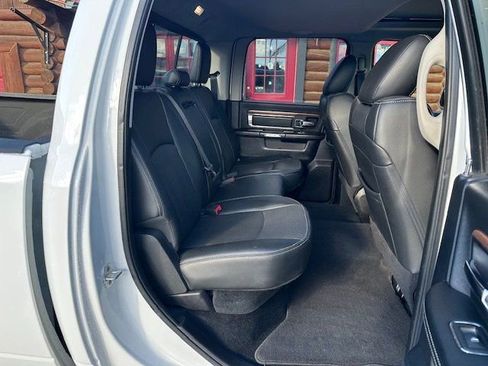 Used 2013 RAM 2500 Laramie w/ Cold Weather Group image 27