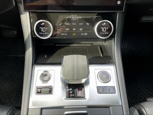 Used 2023 Jaguar F-PACE S AWD/4WD image 17