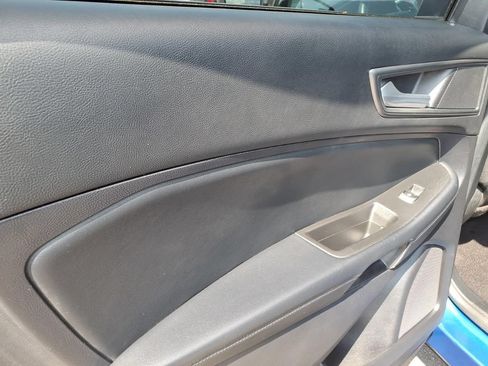 Used 2020 Ford Edge SE AWD/4WD image 16