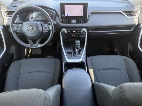 Used 2025 Toyota RAV4 XLE FWD image 11