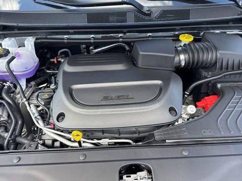 New 2026 Chrysler Pacifica Select image 17