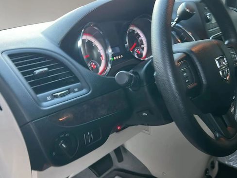 Used 2011 Dodge Grand Caravan Mainstreet w/ PWR Convenience Group image 30