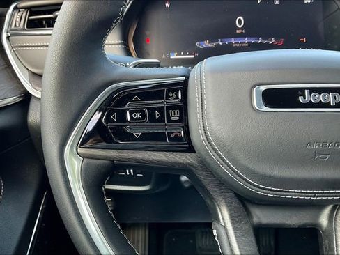 New 2025 Jeep Grand Cherokee L Overland image 15