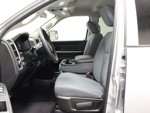 Used 2018 RAM 2500 Tradesman w/ Chrome Appearance Group AWD/4WD image 13