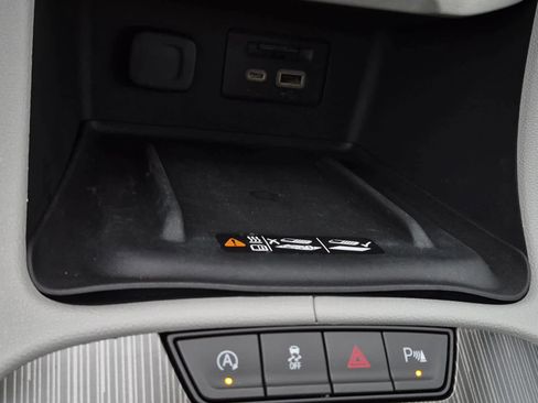 Certified 2021 GMC Acadia SLT image 31